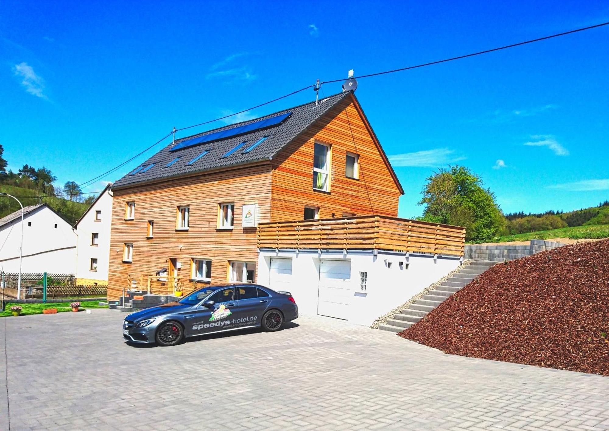 Speedys Apartments Am Bruennchen Herresbach Exterior foto